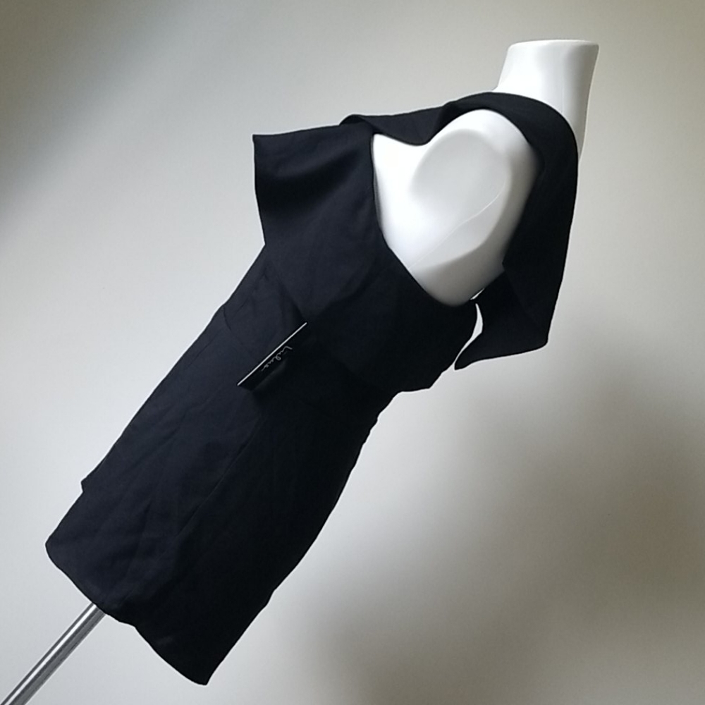 Lulu's Butterfly Effect One Shoulder Romper - Picture 9 of 16